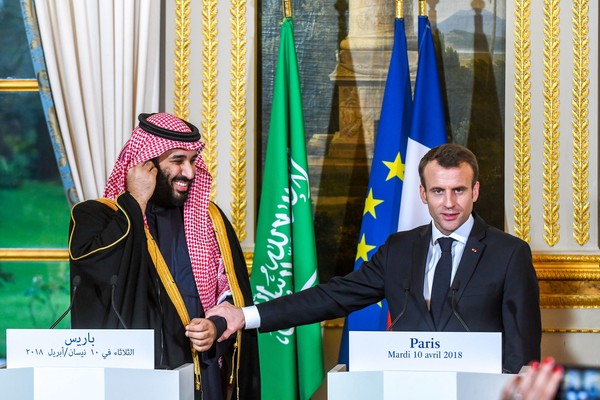 ▲▼ 沙烏地阿拉伯王儲穆罕默德．本．薩勒曼（Mohammed bin Salman）與法國總統馬克宏。（圖／達志影像／美聯社）