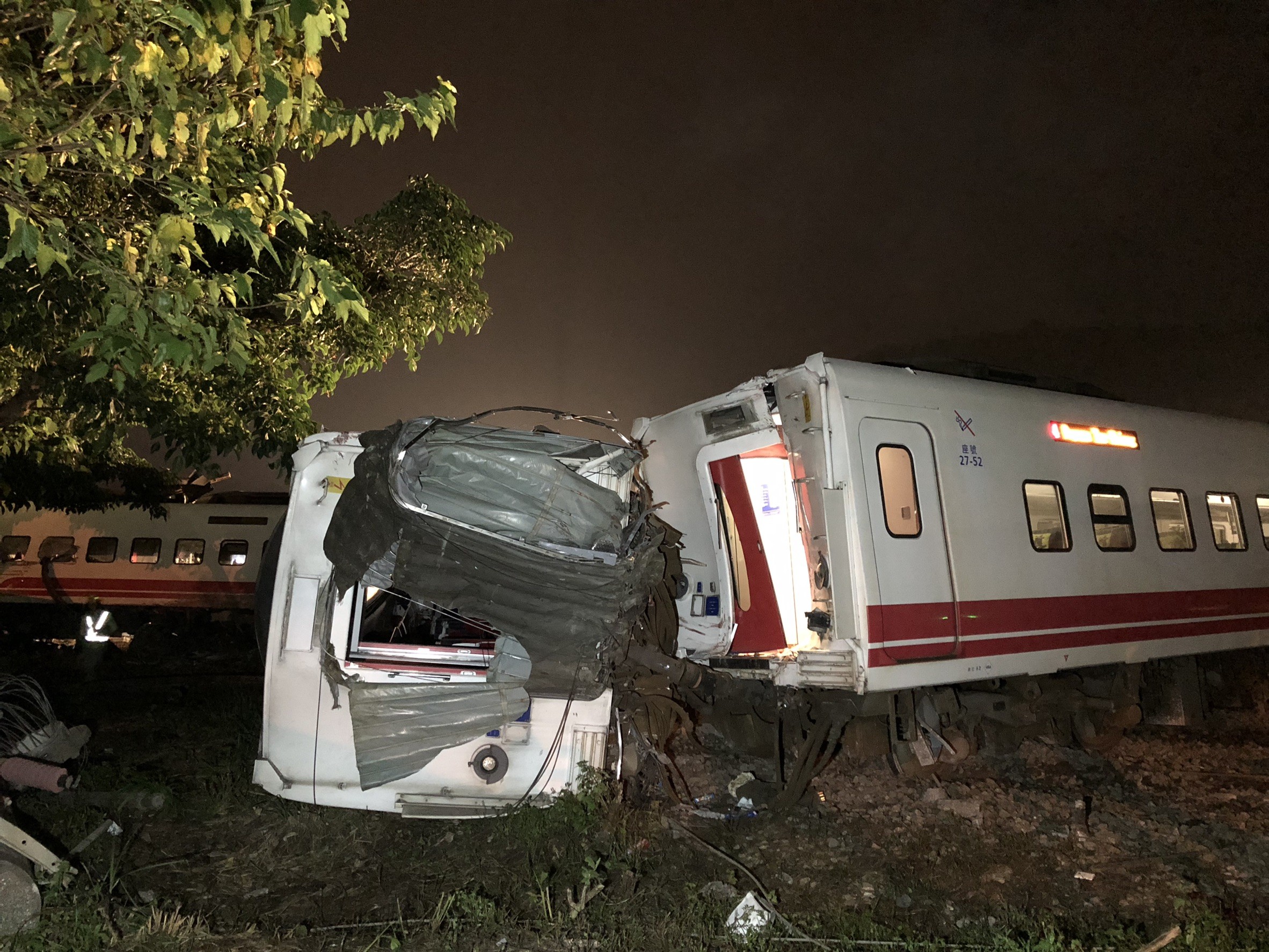 ▲▼ 普悠瑪翻車。（圖／台鐵提供）