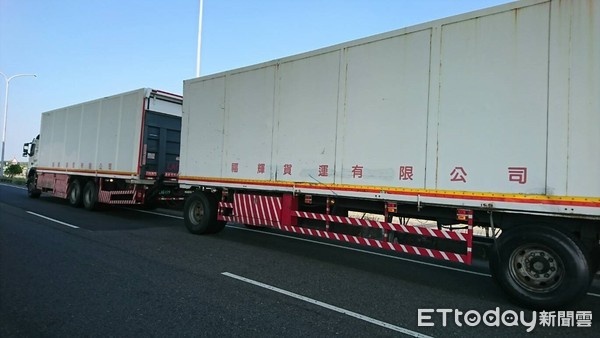 ▲▼ 高鐵外包除鏽包商遭大貨車勾斷吊籃拋飛落地身亡。(圖/記者翁聖勳翻攝)