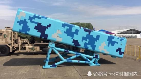 ▲▼CM-401反艦導彈的海洋迷彩導彈發射箱，出現在第十二屆珠海航展現場。（圖／翻攝自環球時報企鵝號，下同）