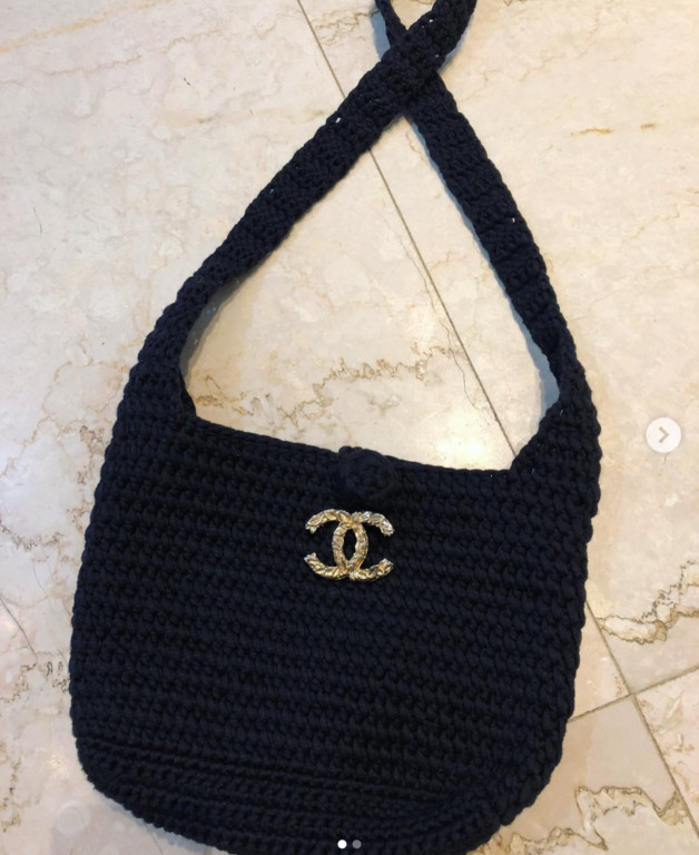 ▲▼泫雅 CHANEL。（圖／翻攝泫雅IG）