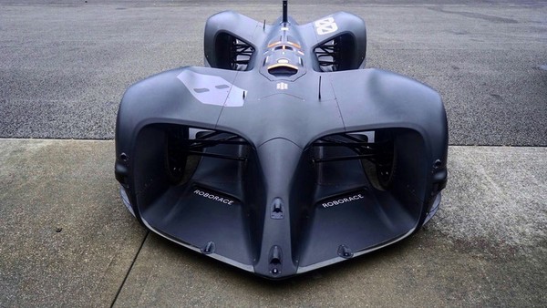 ▲▼阿斯拉將誕生？自駕AI賽車RoBorace　測試賽季明年開跑。（圖／翻攝自RoBorace）