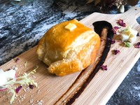 ▲▼Witch’s蜜蘋果鴨使用威靈頓牛排的料理手法。（圖／記者陳建竹攝）