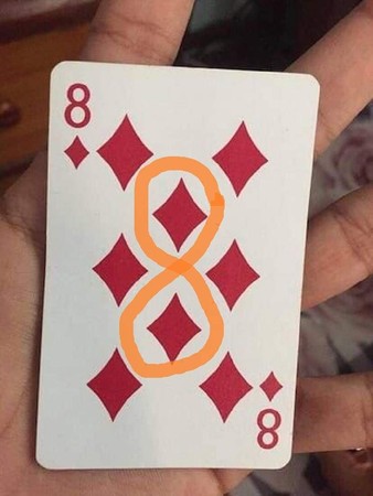 ▲撲克牌的方塊8藏著一個數字8。（圖／翻攝自Pixabay、推特）