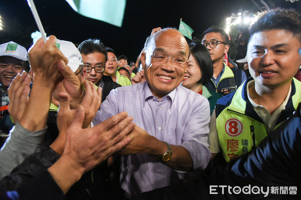 ▲▼民進黨新北市長候選人蘇貞昌鶯歌造勢晚會，蘇貞昌大進場並致詞。（圖／記者林敬旻攝）