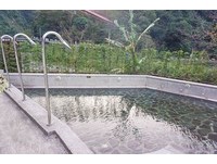 每次40分鐘的泡湯體驗，試營運免費泡湯期間，會館內不提供浴帽、毛巾及拖鞋等，需民眾自備，但現場仍備有吹風機，熱愛泡湯的民眾千萬不能錯過！