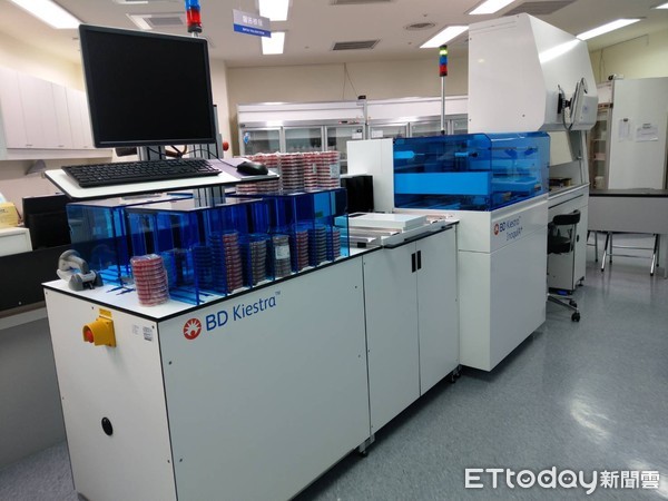 ▲自動種菌系統。(圖/北醫附醫提供)