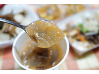 ▲▼台中素芬芳素食。（圖／NINI AND BLUE玩樂食記 提供）