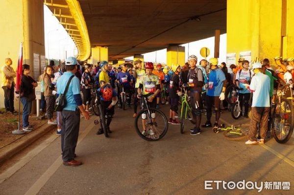 ▲全國獨輪好手聚桃園西濱快競賽。(圖/曾文敬提供)