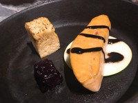 WINE-derful使用A級鴨肝做料理。