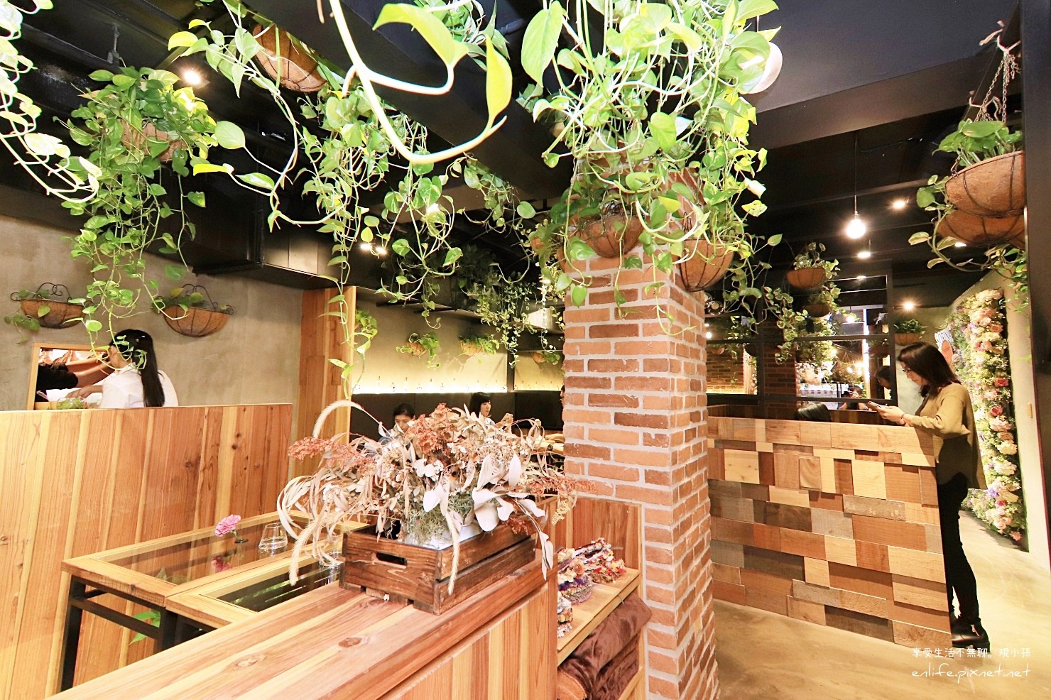 ▲▼ 台北松山文創Fuji flower cafe。（圖／規小孫  提供）