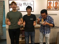 從12月12號至明年2月22號，單筆消費超過200元並出示已下載至手機的新聞雲App，即送紅茶一杯與50元以下滷味任選。