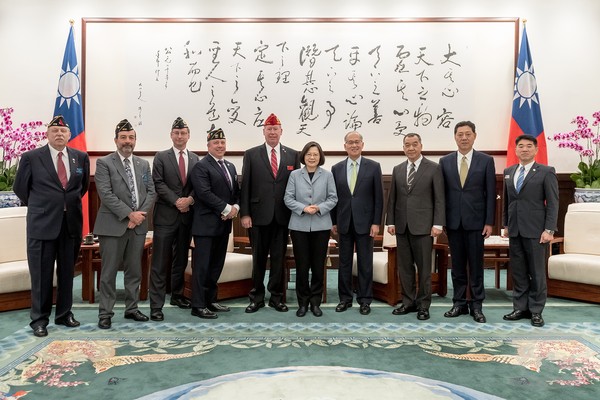 接見美退協訪團　蔡總統盼強化雙邊軍事安全合作。（圖／軍聞社）