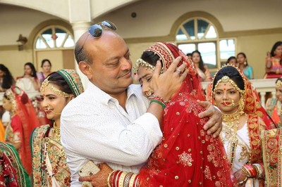 印度富爸爸認了3000個乾女兒　只為「送嫁妝」讓貧窮女能有真愛