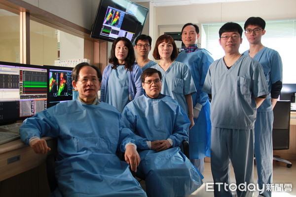 ▲北榮副院長陳適安與團隊。(圖/台北榮總提供)
