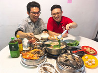 ▲▼David（右）原為物理治療師。（圖／記者陳建竹攝）