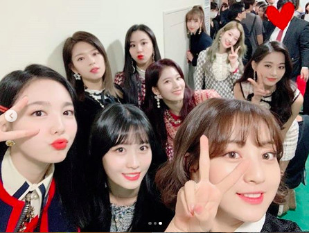 ▲▼JYP確定推TWICE師妹團。（圖／翻攝自TWICE、IZONE IG）