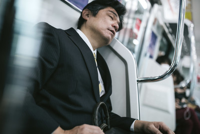 睡覺有錢拿！日本社畜平均睡6.5小時　企業提出睡眠獎勵拯救員工健康