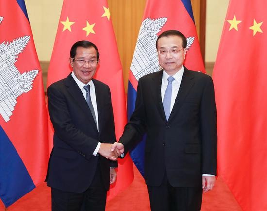 ▲▼大陸國務院總理李克強（右）會見柬埔寨首相洪森。（圖／記者陳政錄攝）