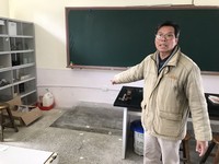 買了老賓士之後，愛不釋手，不知不覺就買了5輛，他承認錯誤，將馬上移車。