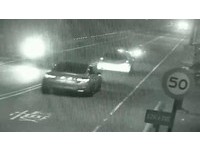 ▲▼ 呂姓男子開車載友人，其中張男持改造手槍把玩，竟不小心走火誤傷呂男，擔心被查緝謊稱失控自撞受傷，仍遭警識破 。（圖／記者陳以昇翻攝）