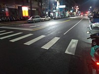 身為高雄在地人，他說總算體會到如日本般平順的馬路，「有沒有在做事，大家都會看」、「這輩子第一次行駛賽車專用道品質」，更封韓為「米其林七顆星市長」。