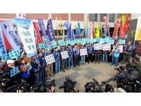聲援機師工會罷工。（圖／記者呂佳賢攝）