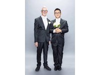 趙守泉和Andy順利得到家人的支持，但英國雖然承認同性婚姻，對於國民嫁娶外籍配偶的規定卻相當嚴格，必須要提供一定的財力證明，門檻頗高，2人只好先在台灣舉辦婚宴證明彼此是真心相愛，希望能順利取得英國政府認可，完成登記結婚。