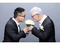 兩人相遇於2016年的冬天，當時到英國旅遊的趙守泉被朋友放鴿子，幸好朋友的朋友Andy前來接待他，在這段旅程密切的相處之下，2人逐漸發現喜歡上了彼此