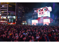 ▲▼2019台北燈節開幕點燈典禮,百變豬寶亮晶晶,豬寶,台北燈節主燈。（圖／記者李毓康攝）