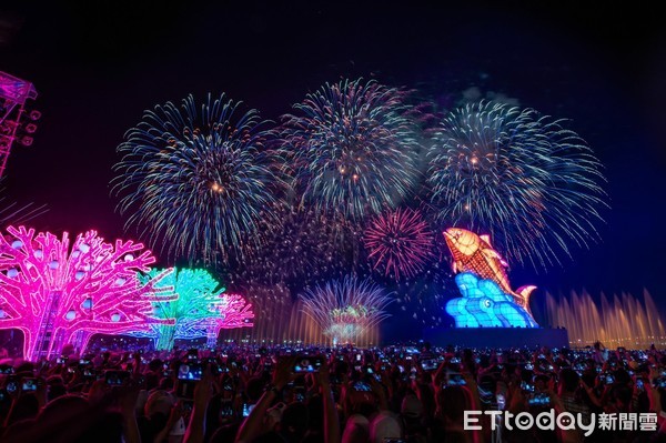 ▲2019台灣燈會璀璨開幕　民眾盛讚美爆了▼             。（圖／記者陳崑福翻攝）