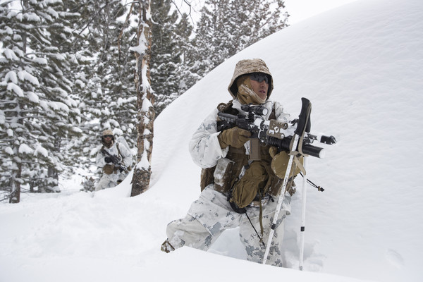 ▲▼ 美海軍陸戰隊在加州的雪山軍演。（圖／達志影像／美聯社）