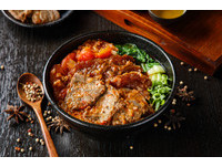 2月23日進駐台北101 B1美食街，2月23日~2月25日胡董牛舌麵套餐八折優惠，每日限量50份。