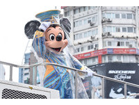2019台北燈節踩街嘉年華遊行,東京迪士尼35週年慶特別遊行。（圖／記者李毓康攝）