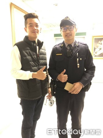 ▲妹妹的謝姓男友請求警方協助開道,順利生產後非常感謝幫忙開道的員警。(圖/記者黃孟珍翻攝)