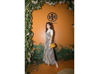▲▼TORY BURCH DESTINATION ANYWHERE快閃店。（圖／翻攝秦嵐工作室微博）