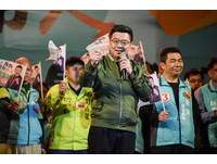 余天選前之夜造勢晚會，民進黨黨主席卓榮泰致詞。（圖／記者林敬旻攝）