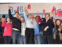  三重立委補選，國民黨參選人鄭世維選前之夜，吳敦義，馬英九，周錫瑋到場支持。（圖／記者湯興漢攝）