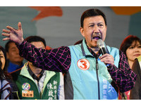 余天選前之夜造勢晚會，余天致詞。（圖／記者林敬旻攝）
