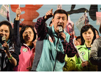 余天選前之夜造勢晚會，余天致詞。（圖／記者林敬旻攝）