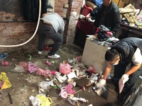 甚至便當也只吃一半，「我怕她回來晚了，會沒有東西吃！」