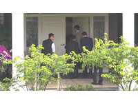 賴清德宣布參選的隔日就行程滿檔，上午先到台南的「台灣首廟天壇」參香祈福，再到成功大學校友活動，下午北上拜會李登輝，被外界解讀是為尋求李登輝的支持。