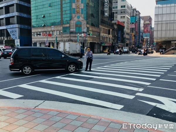 ▲▼交通局與交通警察大隊針對58處易肇事路口加強執法。（圖／記者邱中岳翻攝）