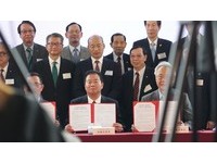 ▲韓國瑜赴港簽約。（圖／記者吳奕靖、蔡浩祥攝）
