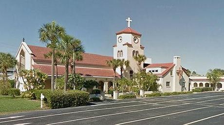 ▲▼佛羅里達有棟「困惑雞教堂」。（圖／翻攝自FB，Classic FM）