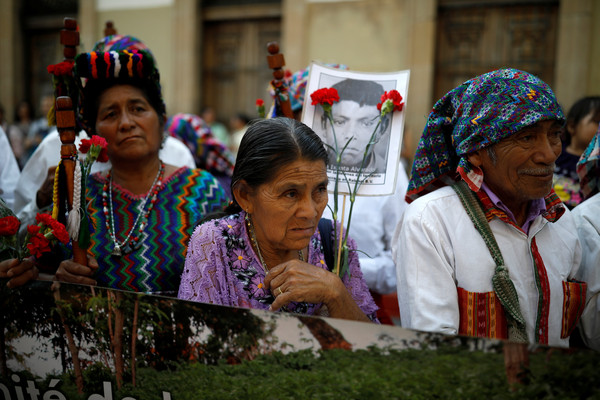 ▲▼瓜地馬拉受害婦女抗議大設法案。（圖／路透）