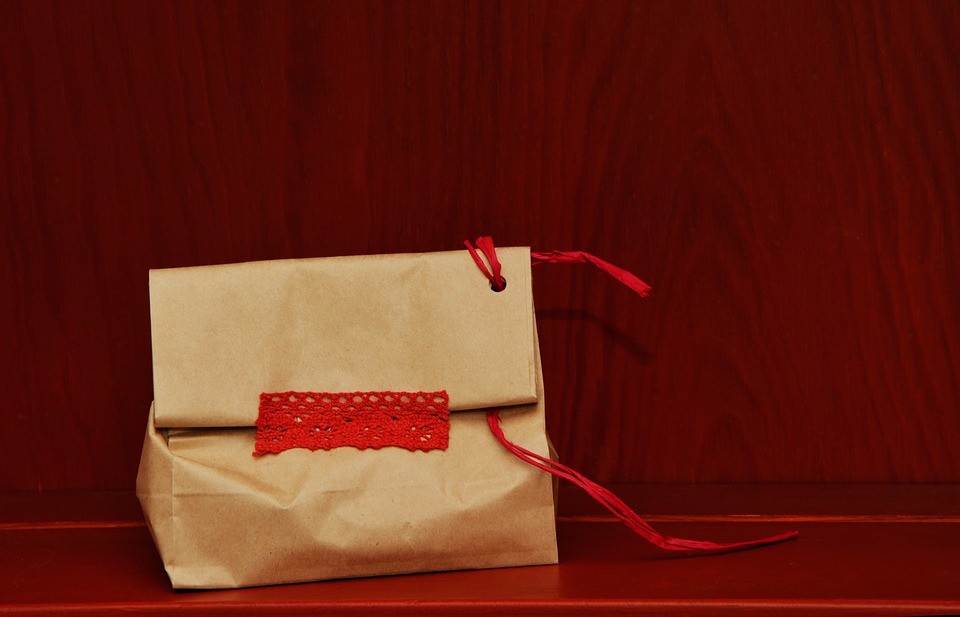 ▲▼禮物,驚喜,紙袋,袋子,包裝,禮品。（圖／pixabay）