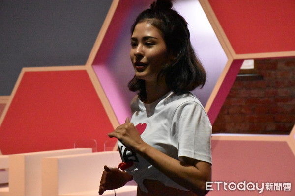 ▲▼ New Balance 姊無畏互動展,雷理莎、雷達達 。(圖/記者謝孟儒攝)