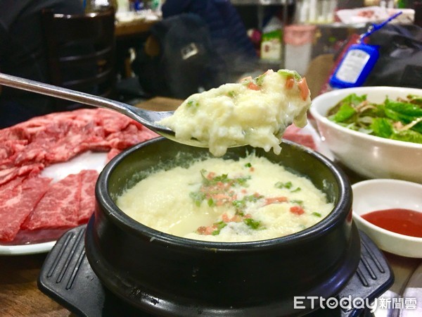 ▲首爾馬場洞畜產物市場　마장동 축산물시장。（圖／記者陳羿妏攝）