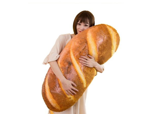 ▲麵包抱枕（圖／翻攝自www.amazon.com）